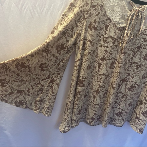 Easel Flowy Bell Sleeve Small Boho Floral Lace Botanical Artsy Fairy Whimsical - Picture 5 of 11